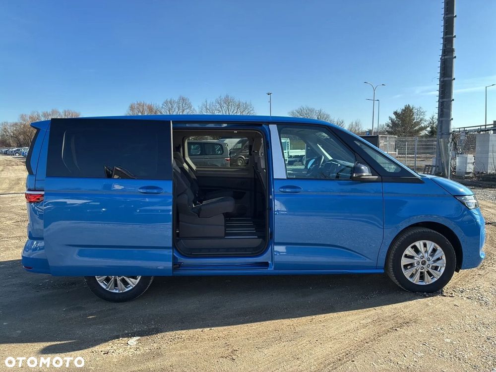 Volkswagen Multivan - 10