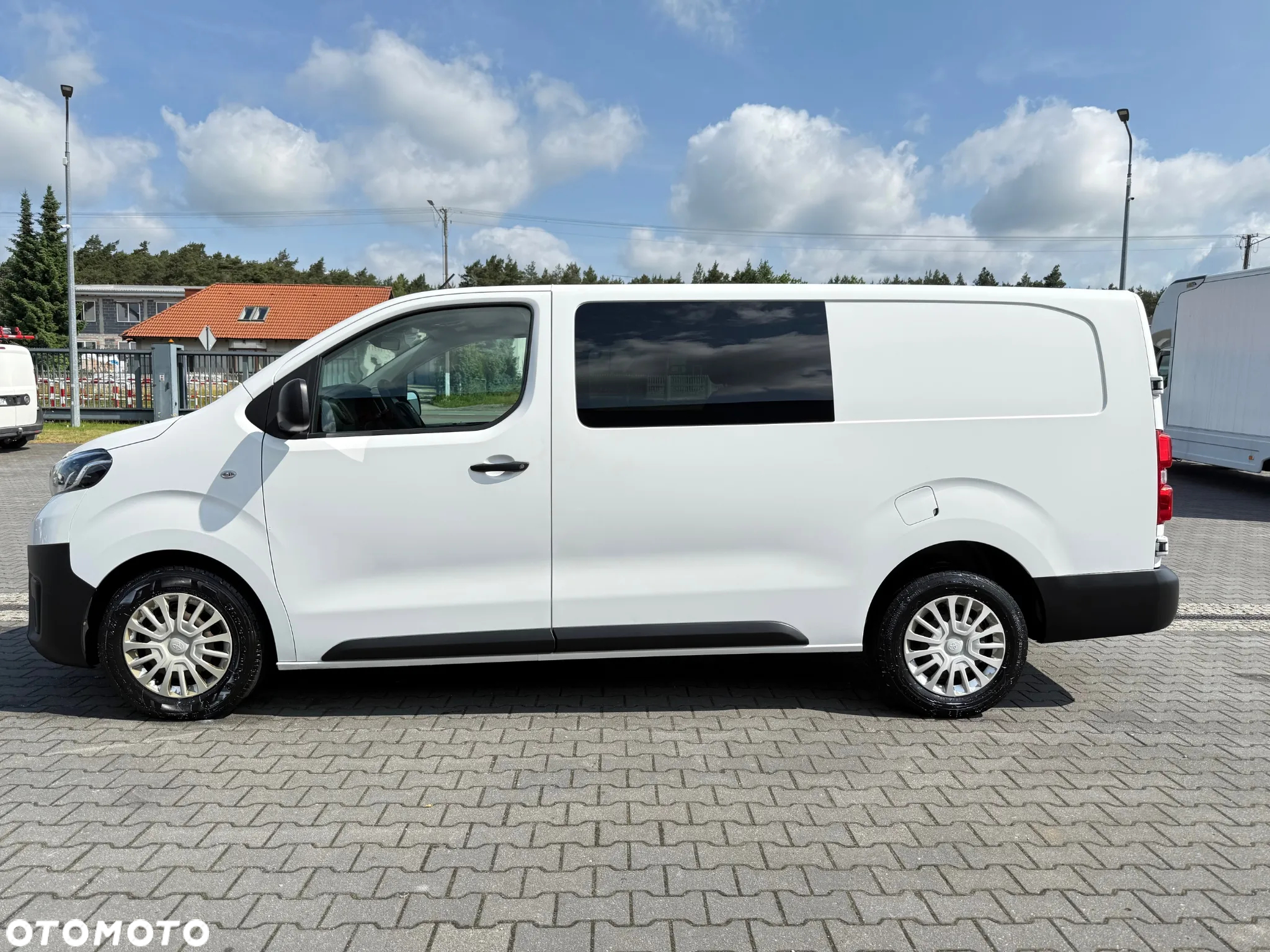Toyota Proace Long 6-miejsc Doka Brygadówka Salon PL - 2
