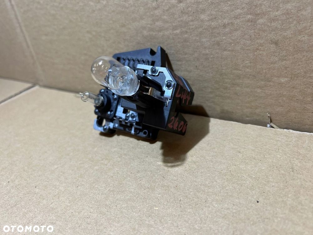 AUDI A6 C6 LIFT WKŁAD LAMPY LEWY TYŁ LEWA TYLNA W KLAPE 89037090 - 4