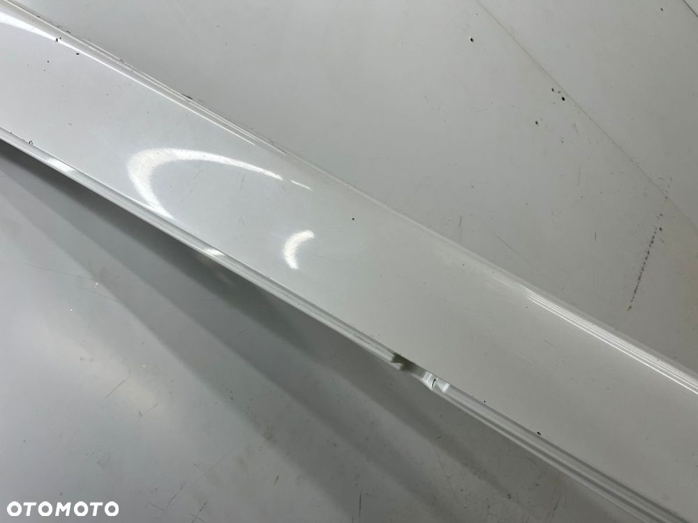 Listwa progowa BMW 5 F10 F11 sedan kombi 10-17r. lewa nakładka progu zewnętrzna kolor Mineralweiss - 3