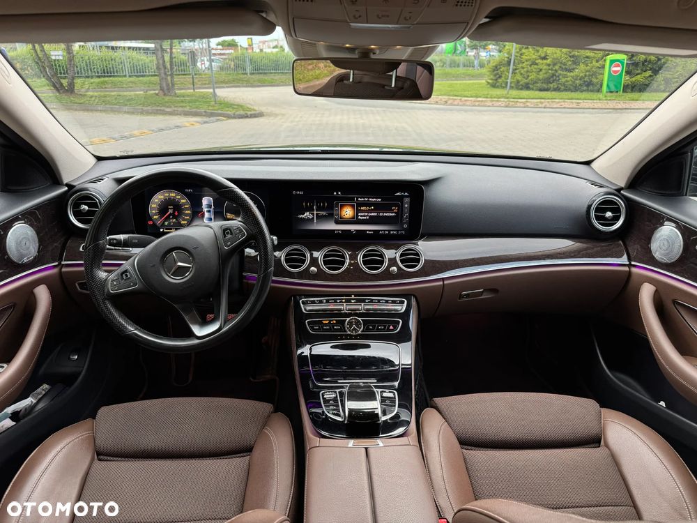 Mercedes-Benz Klasa E 220 d 9G-TRONIC - 6