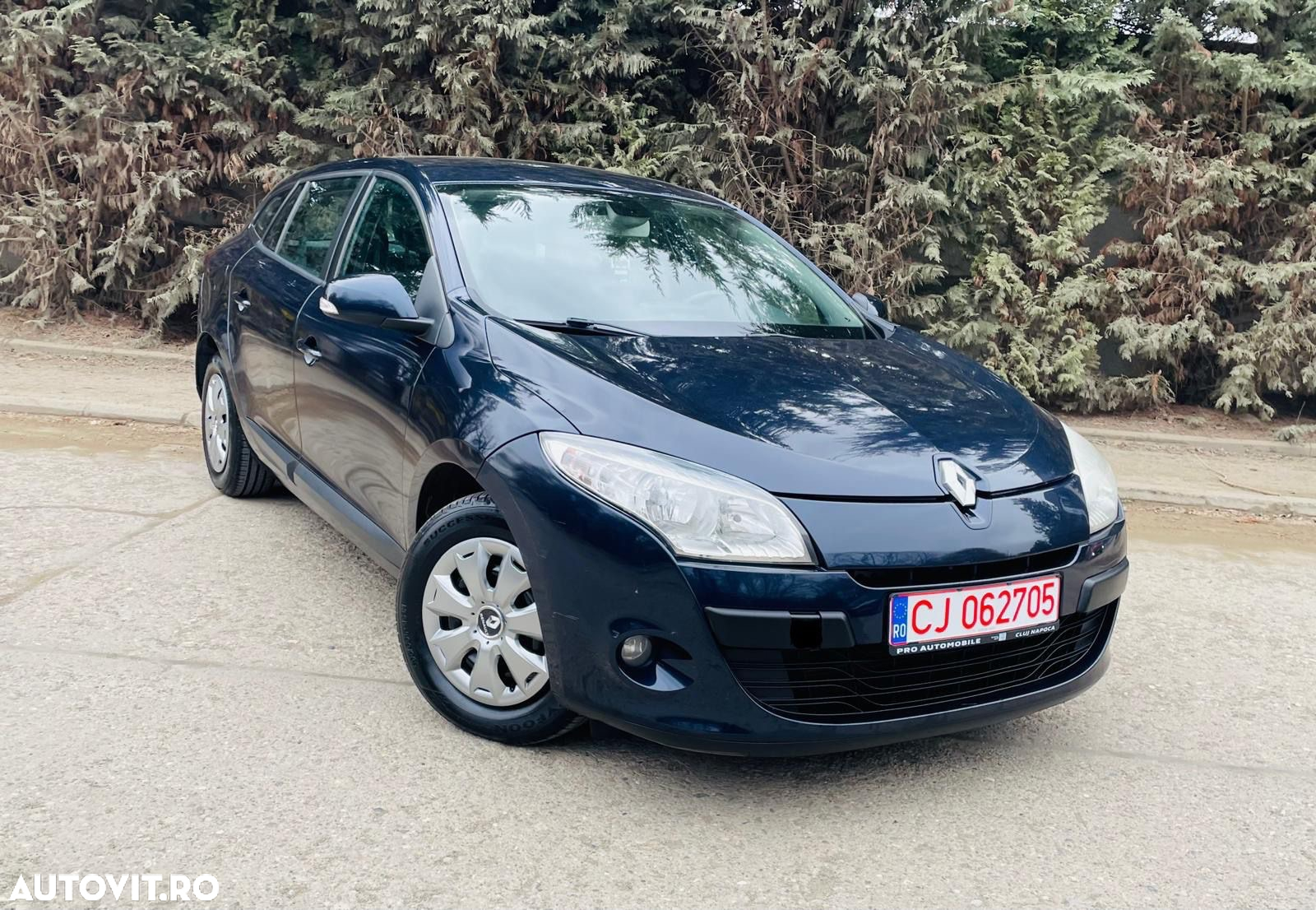 Renault Megane ENERGY dCi 110 Start & Stop LIMITED - 15