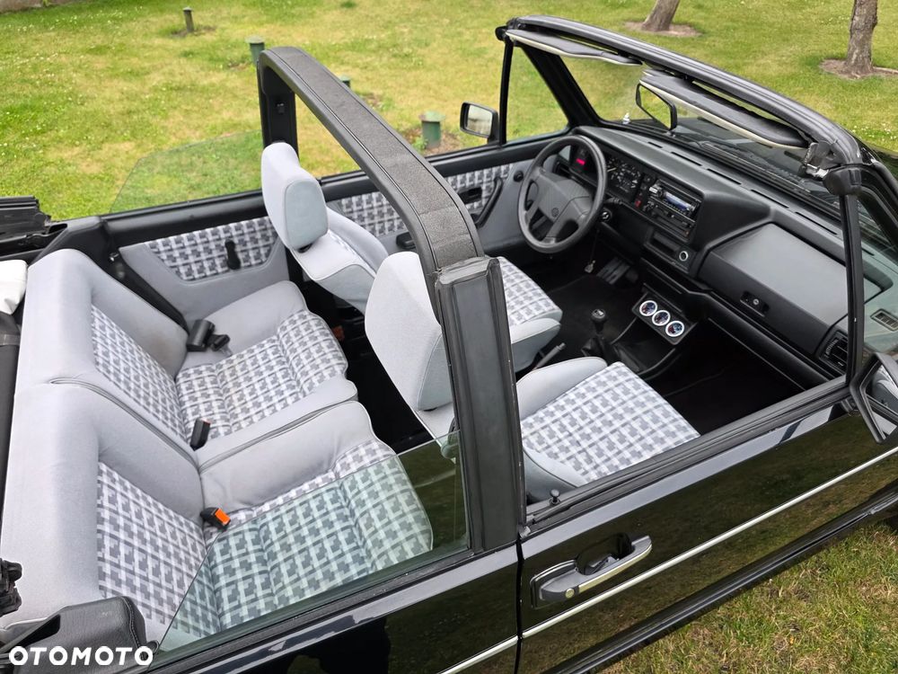 Volkswagen Golf - 37