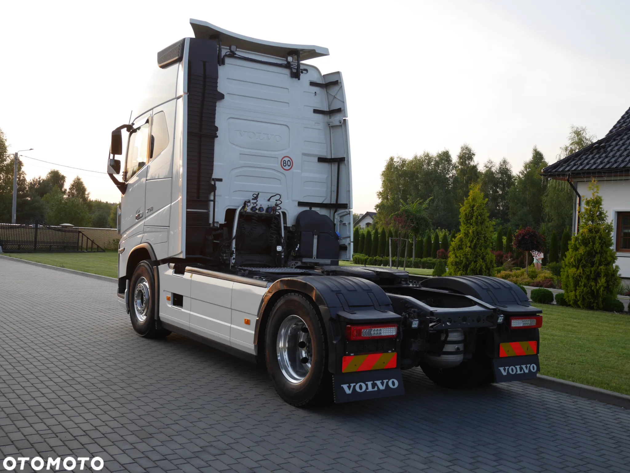 Volvo FH 16 750 KM/ XXL / FULL OPCJA/ STANDARD/ EURO-6 - 10