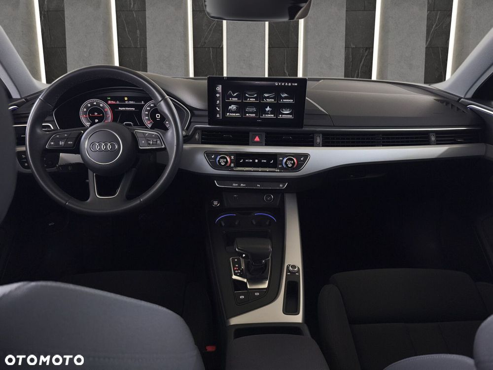 Audi A4 Limousine - 12