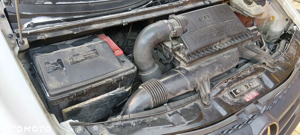 Mercedes-Benz VITO - 25