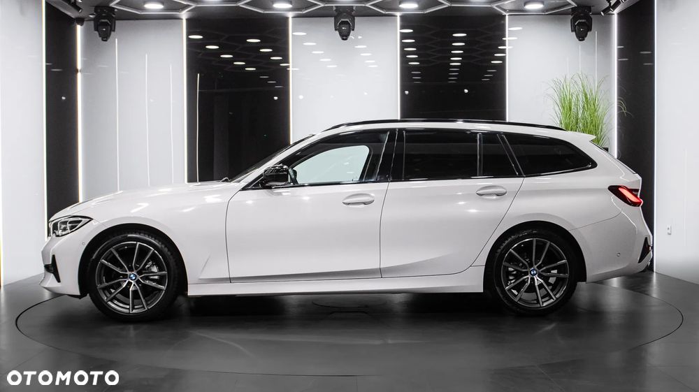 BMW Seria 3 320i Sport Line - 4