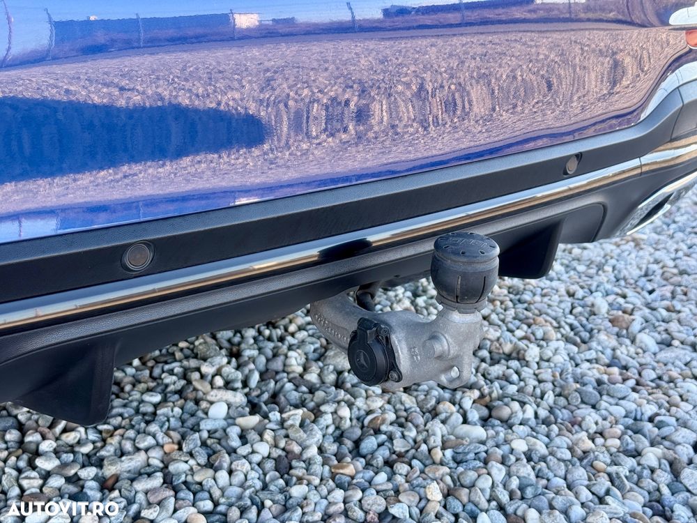 Mercedes-Benz GLC - 21