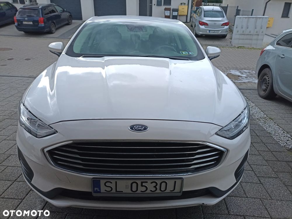 Ford Fusion - 1