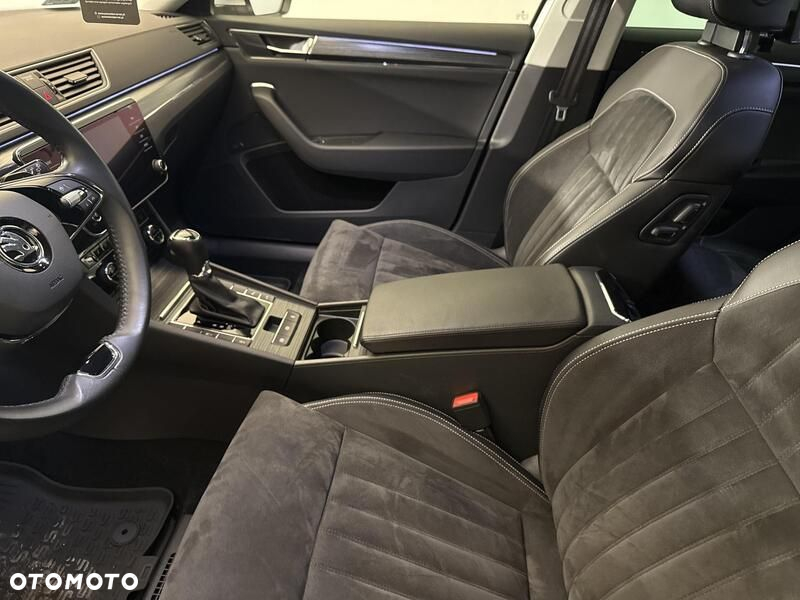 Skoda Superb 2.0 TSI Style DSG - 11