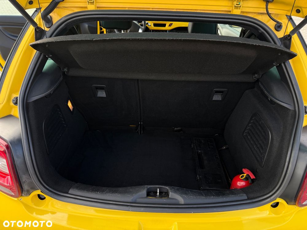 Citroën DS3 1.6 HDi SportChic - 12