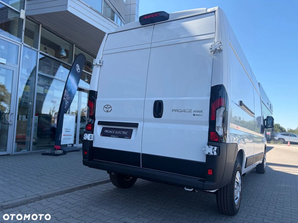 Toyota Proace MAX - 4