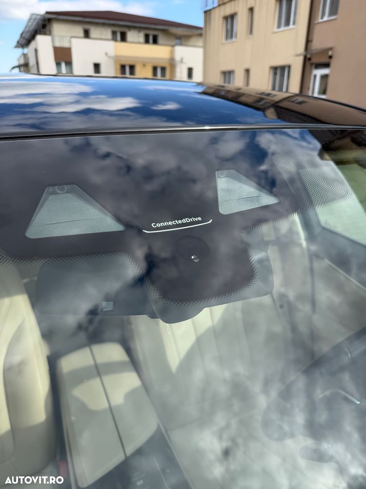 BMW Seria 5 520d xDrive AT - 13