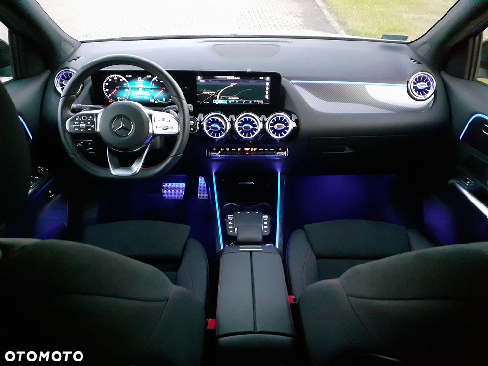 Mercedes-Benz GLA 200 AMG Line - 25