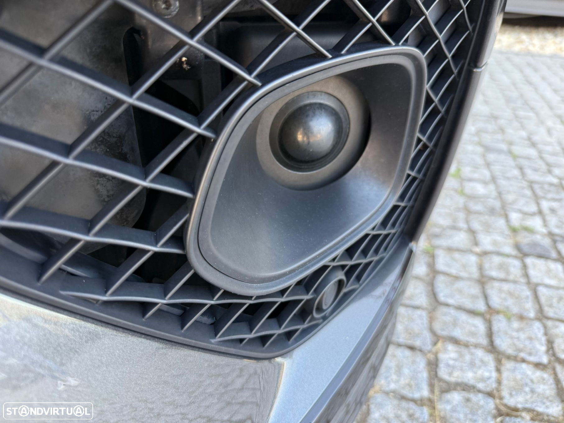 Bentley Bentayga V8 Atelier Edition - 12