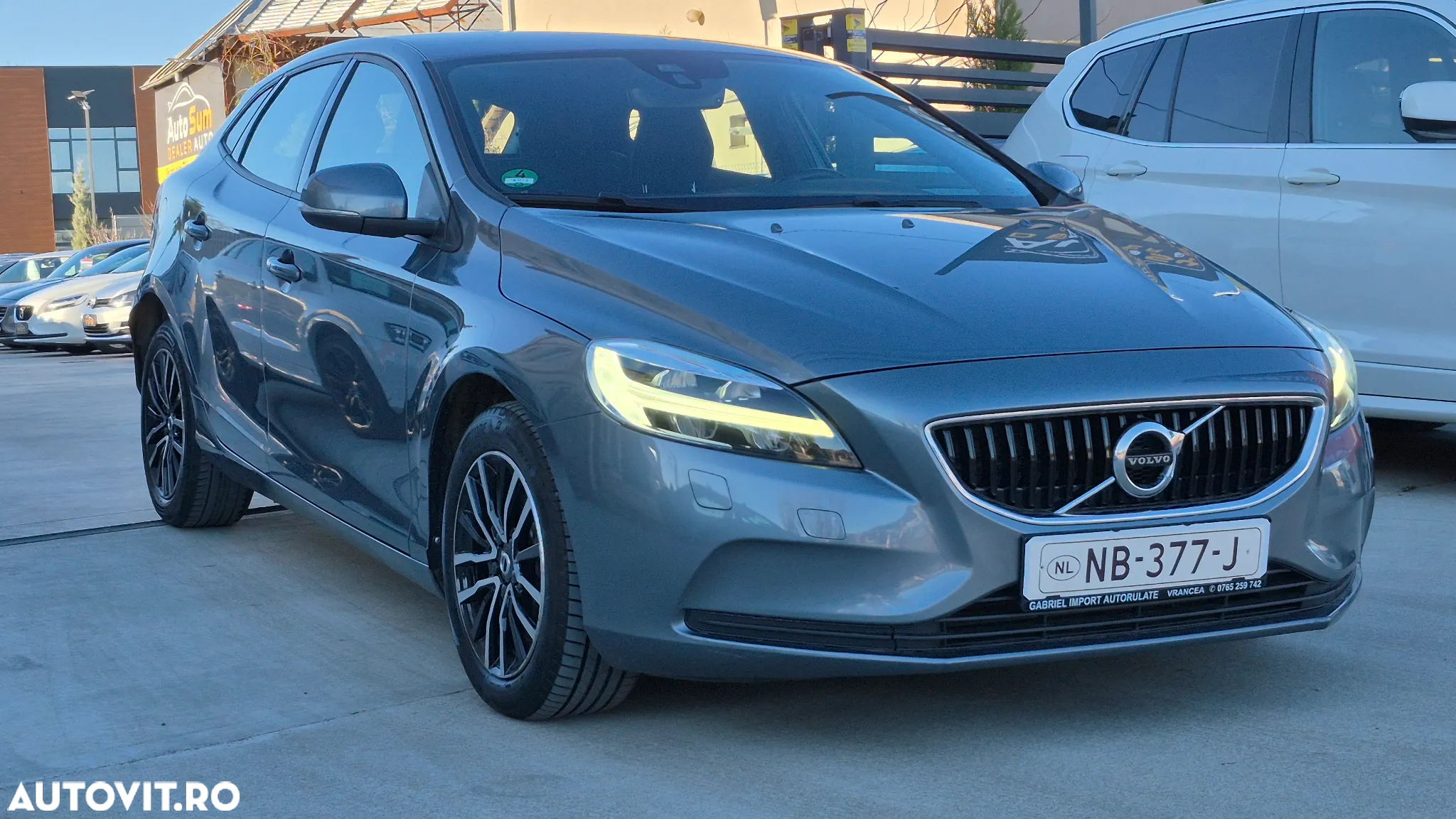 Volvo V40 D3 Aut. Summum - 7
