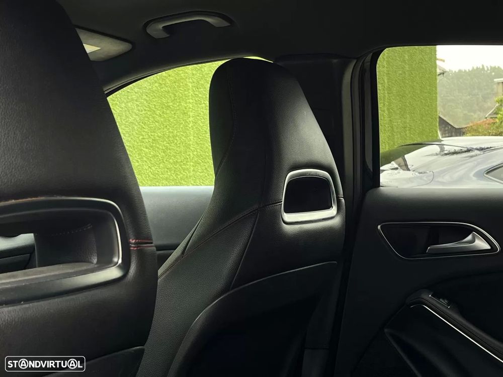 Mercedes-Benz GLA 180 d AMG Line Aut. - 12