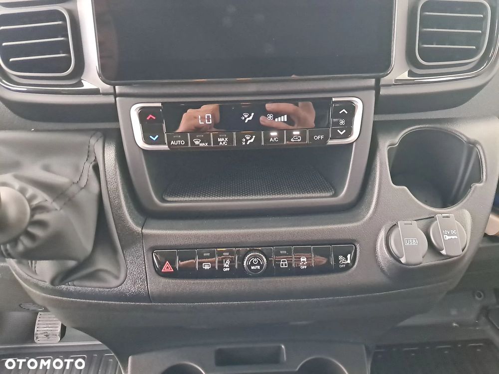 Toyota Proace MAX - 13