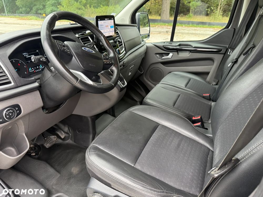 Ford TRANSIT CUSTOM - 9