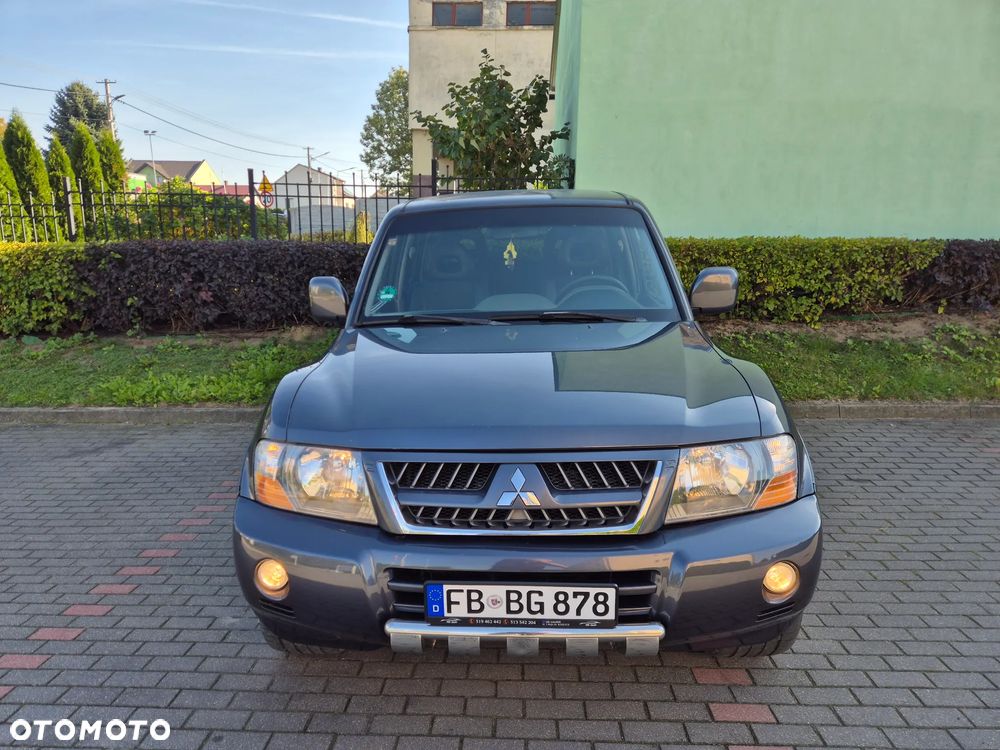 Mitsubishi Pajero - 5