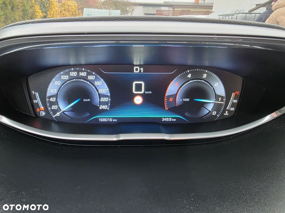 Peugeot 3008 1.6 BlueHDi Active S&S EAT6 - 12