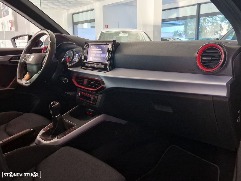 SEAT Arona 1.0 TSI FR - 13