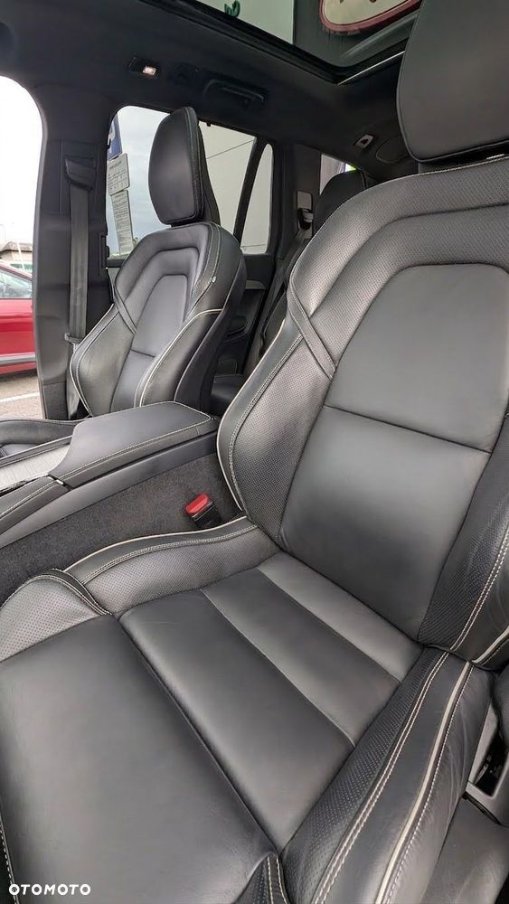 Volvo XC 90 B5 D AWD Ultimate Dark 7os - 33