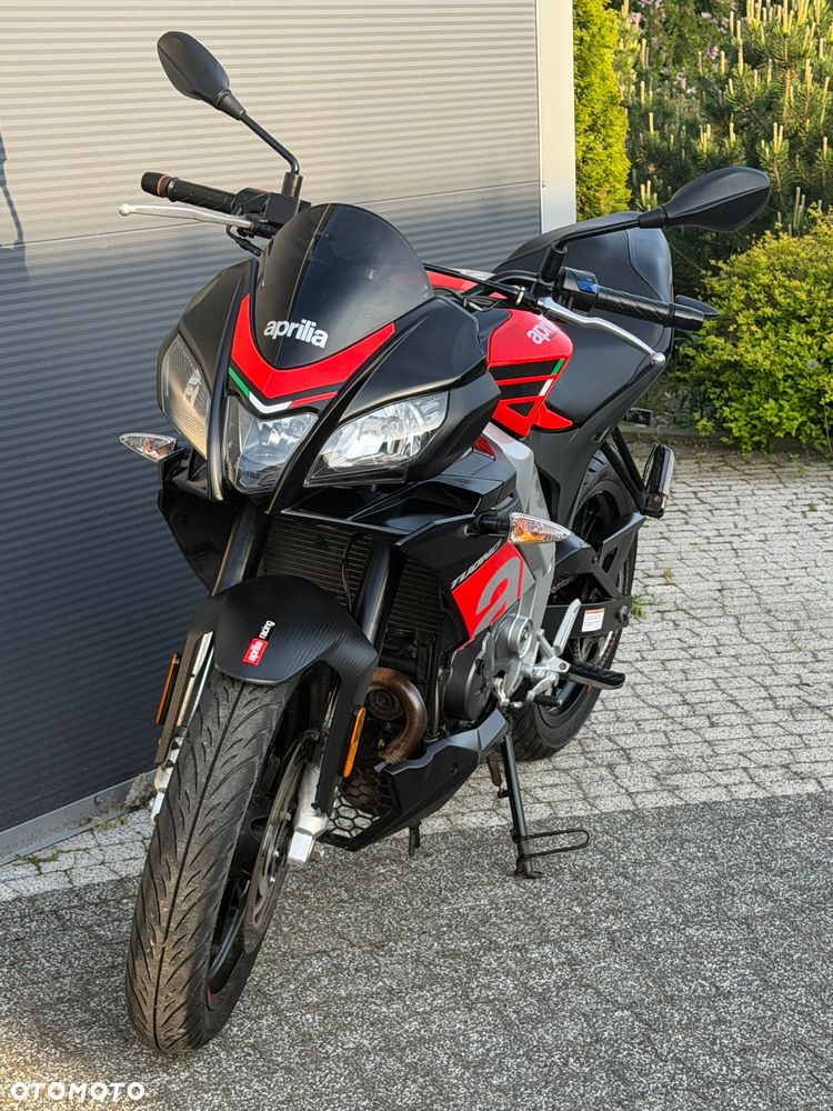 Aprilia Tuono - 12