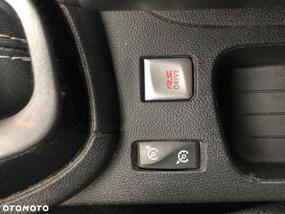 Renault Clio TCe 120 EDC GT - 25