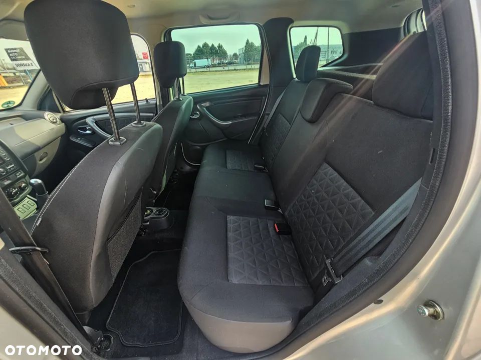 Dacia Duster 1.6 16V 105 4x2 Essentiel - 13