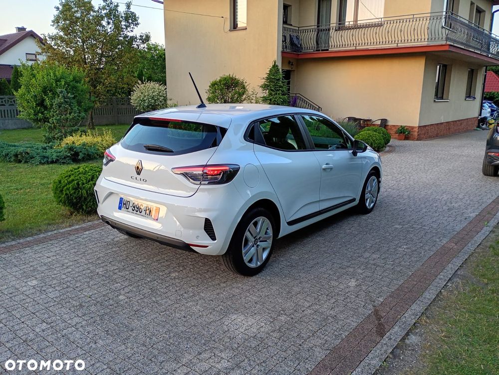 Renault Clio - 11