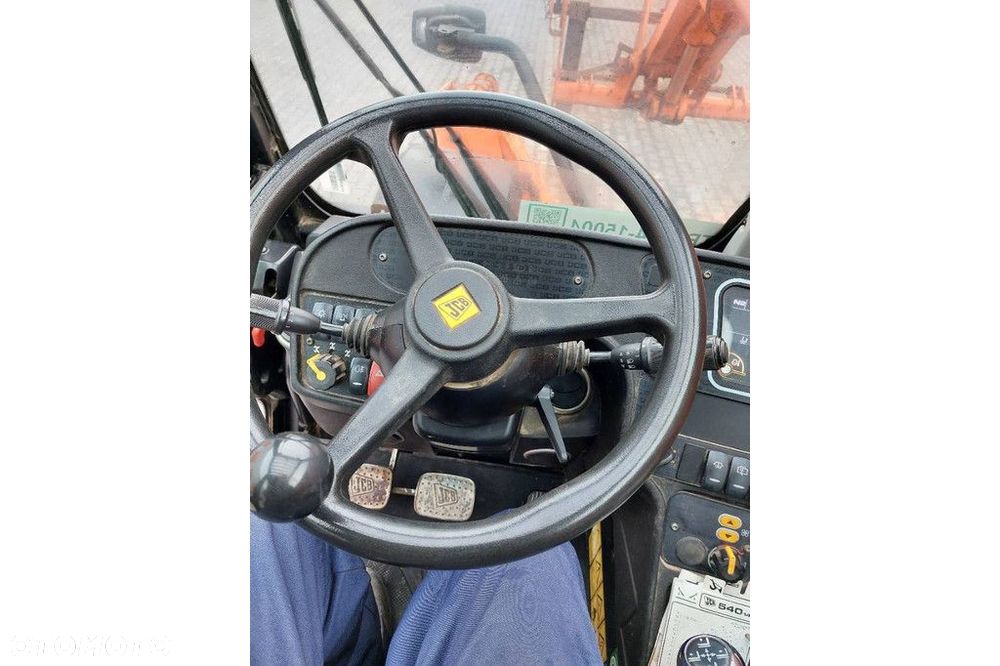 JCB 540-140 S&S T4i - 12