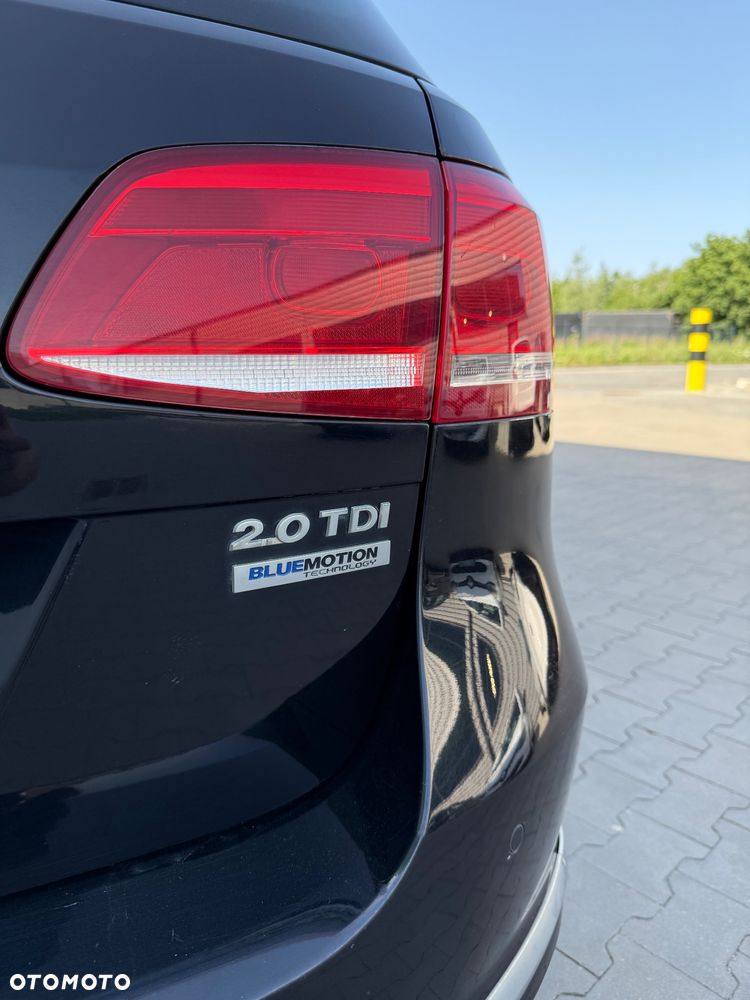 Volkswagen Passat 2.0 TDI Highline - 8