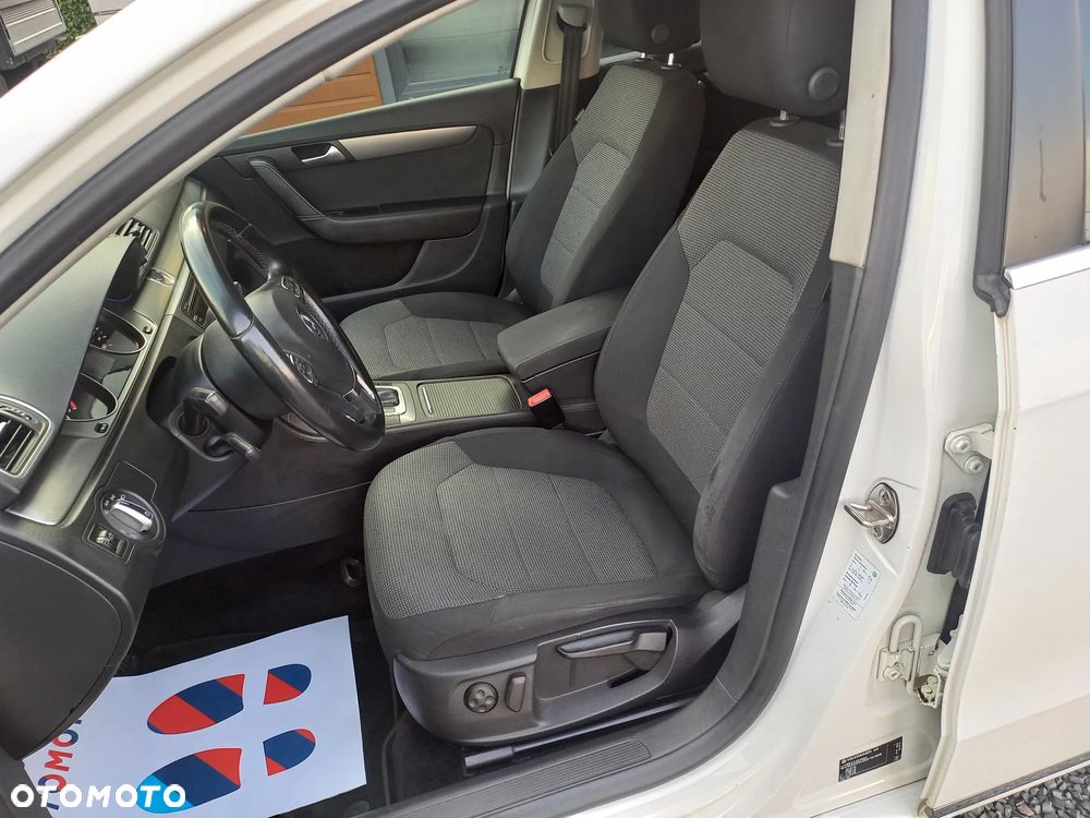 Volkswagen Passat 2.0 TDI Comfortline DSG - 15