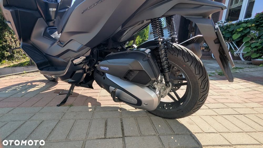 Honda NSS - 12