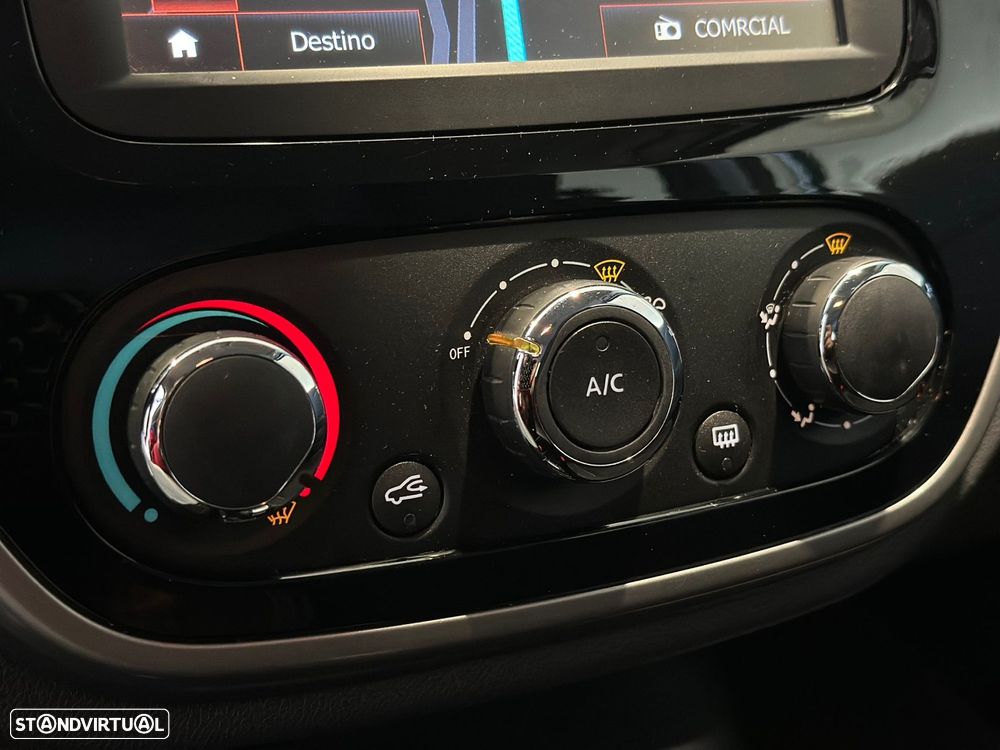Renault Captur dCi 90 EDC Dynamique - 18