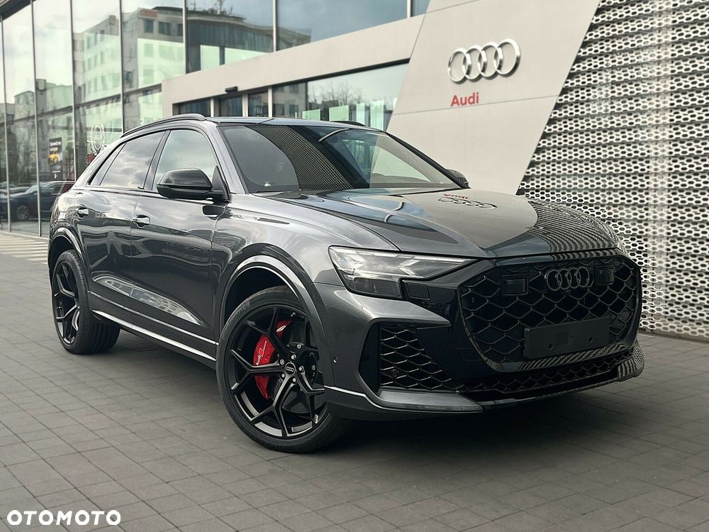 Audi RS Q8 - 8
