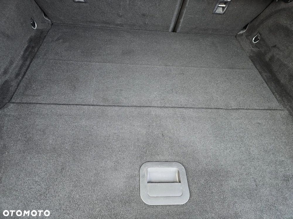 Ford Focus 1.5 EcoBlue Start-Stopp-System ST-LINE - 12