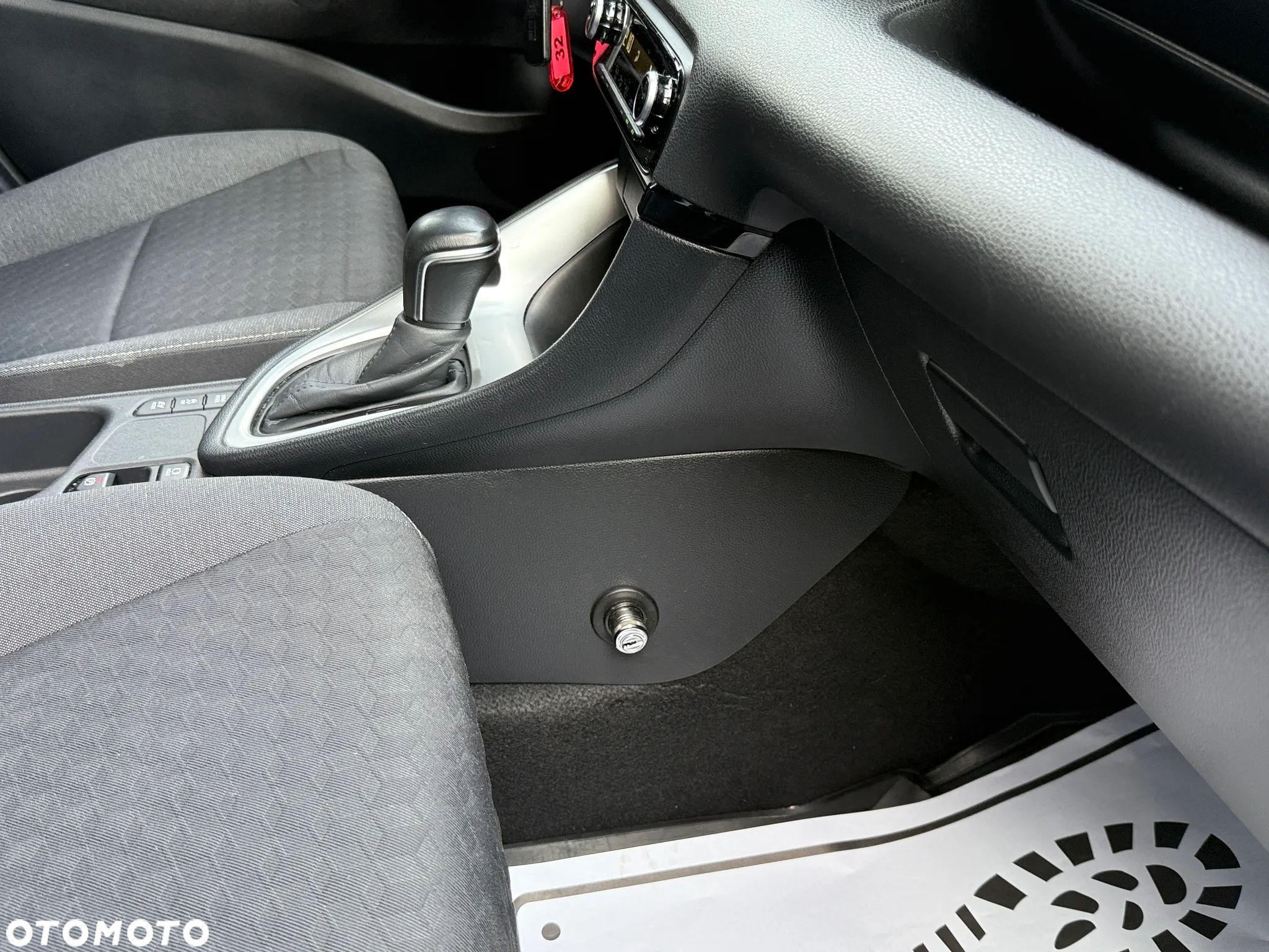 Toyota Yaris Hybrid 1.5 Comfort - 19