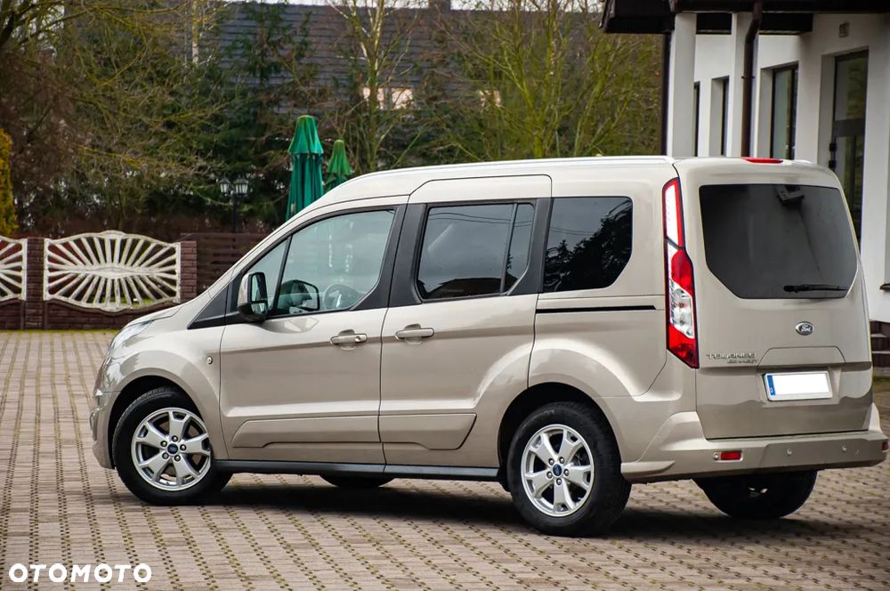 Ford Tourneo Connect 1.6 TDCi Start-Stop Titanium - 16