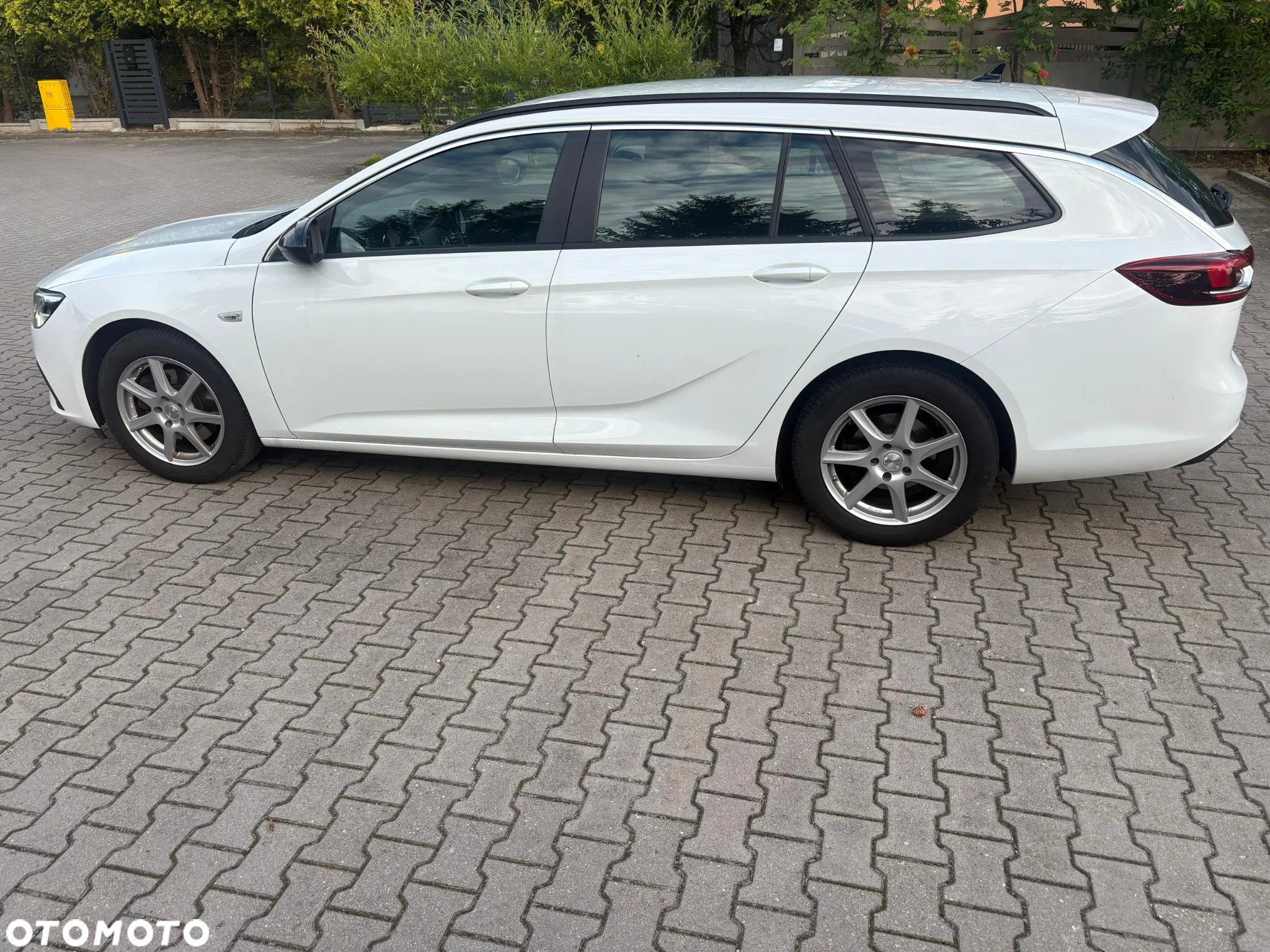 Opel Insignia Sports Tourer 1.5 Diesel Automatik Business Edition - 3
