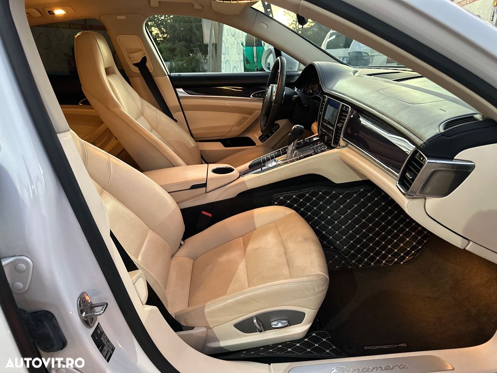 Porsche Panamera - 14