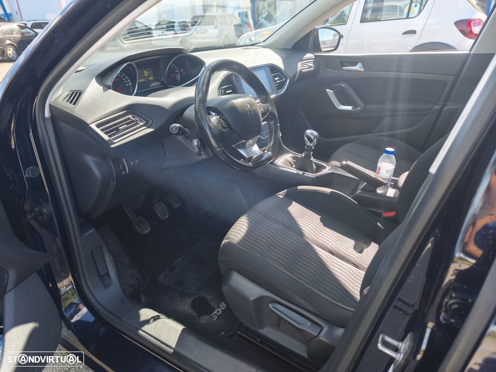 Peugeot 308 SW 1.6 BlueHDi Style - 11