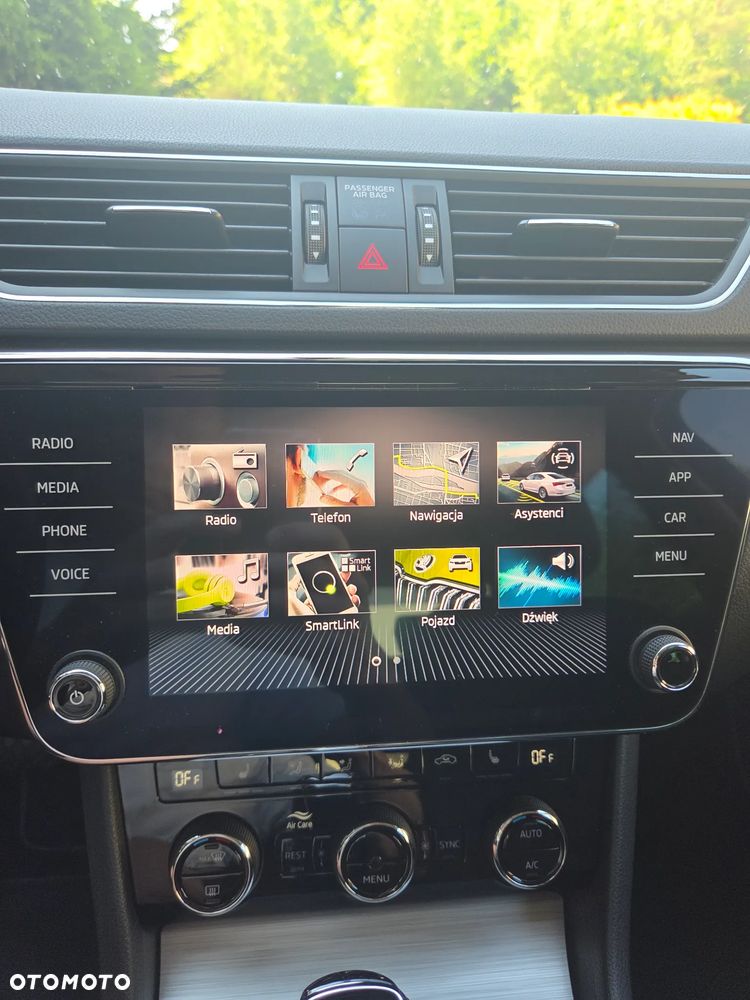 Skoda Superb 1.5 TSI Ambition DSG - 27