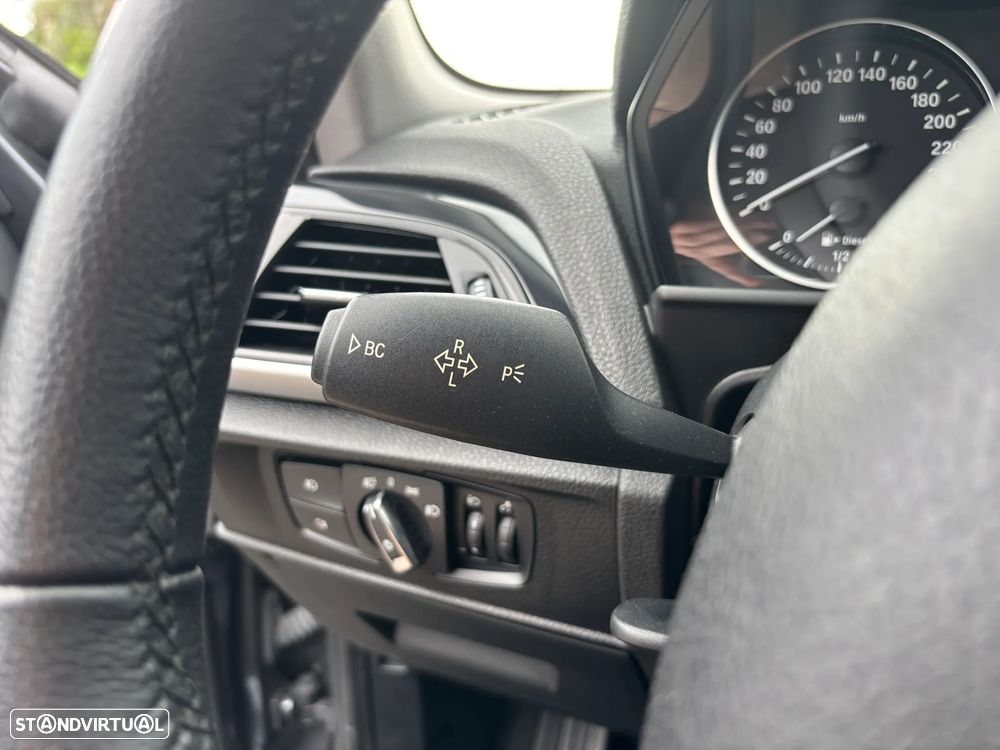 BMW 116 d Line Urban - 15