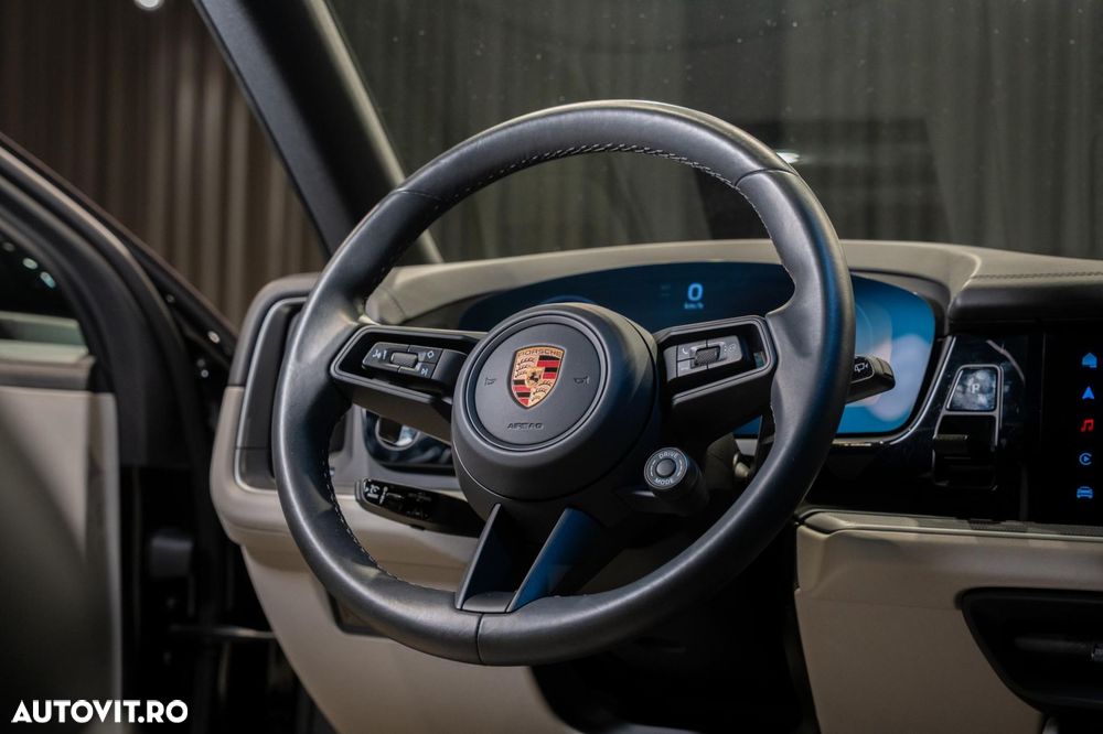 Porsche Cayenne - 33