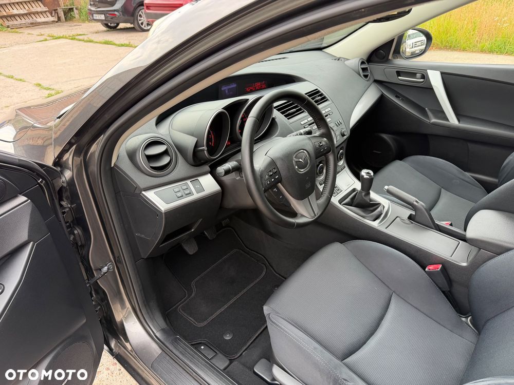 Mazda 3 2.0 Sport - 8