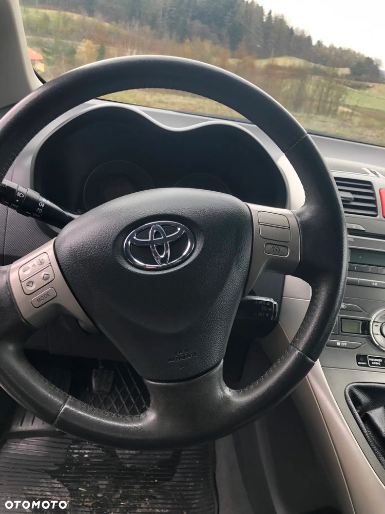 Toyota Auris 1.6 VVT-i Luna - 23