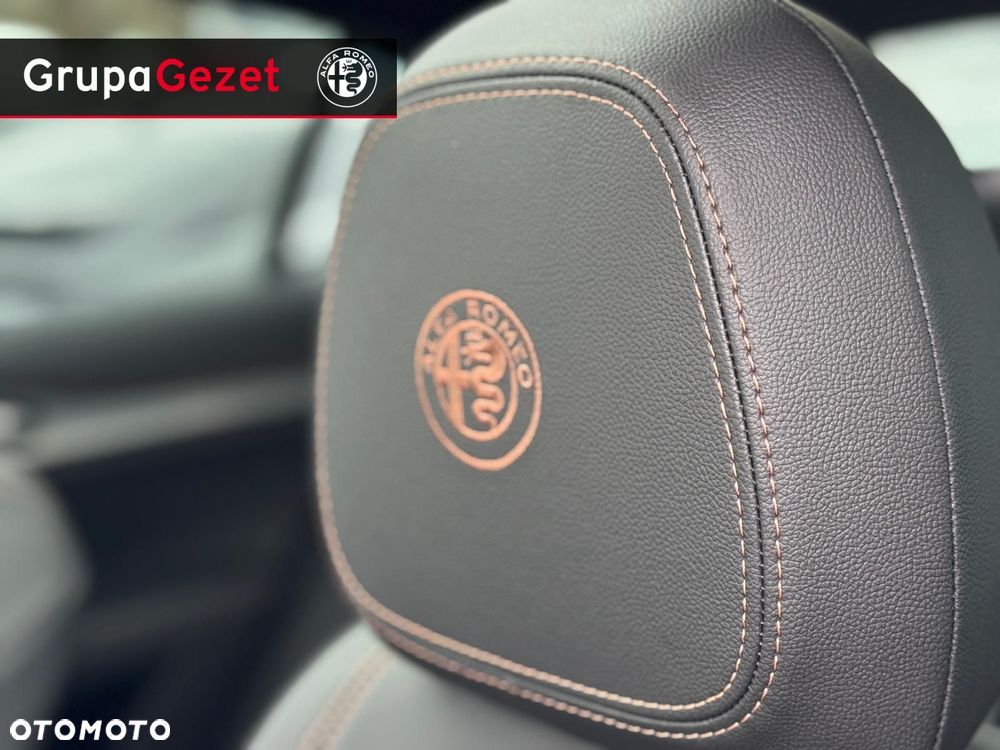 Alfa Romeo Stelvio - 24