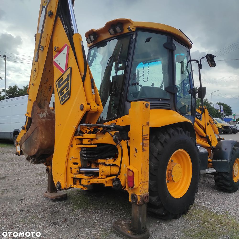 JCB 3CX SiteMaster Koparko-Ładowarka 2004 r - 7
